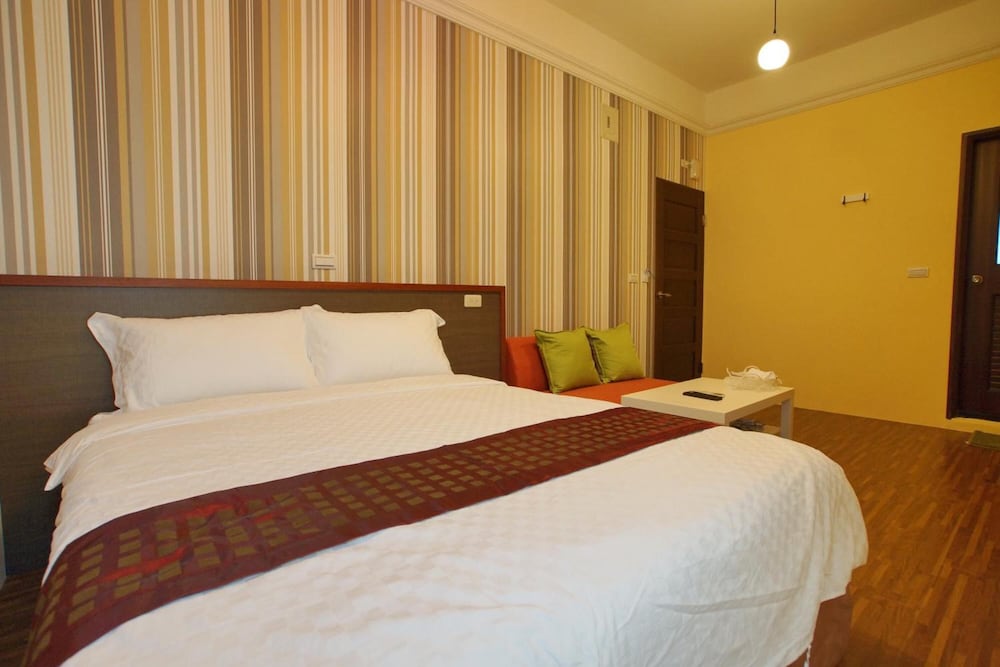 Soft Travel Hostel 13/37