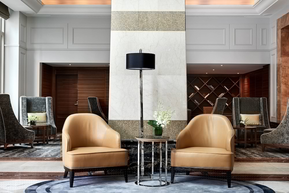 BRISBANE MARRIOTT HOTEL 53/57