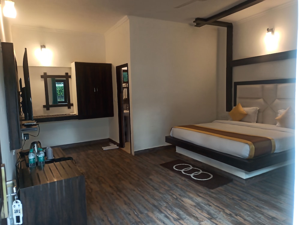 LA PERLE RIVER RESORTS 21/50