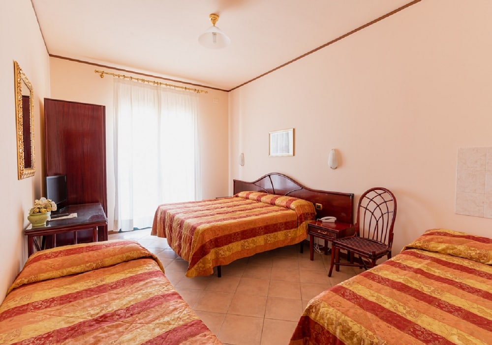 Hotel Villa delle Rose 13/39
