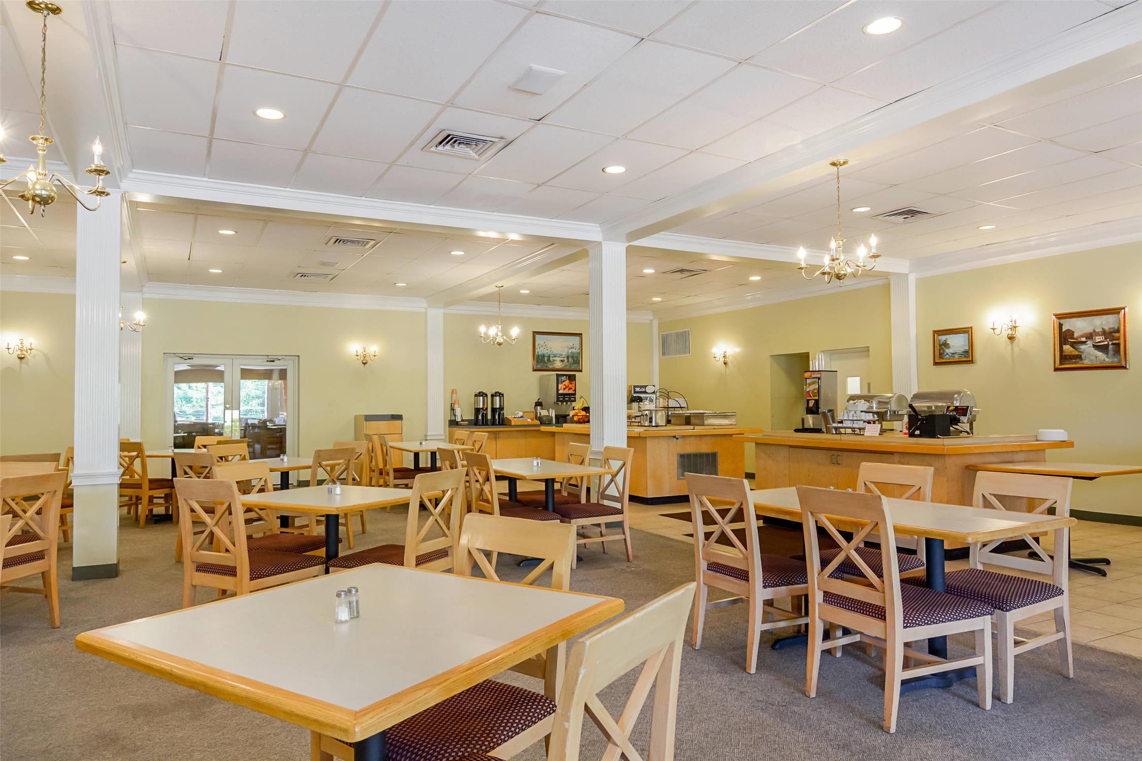 Clarion Inn Harpers Ferry-Charles Town 34/51