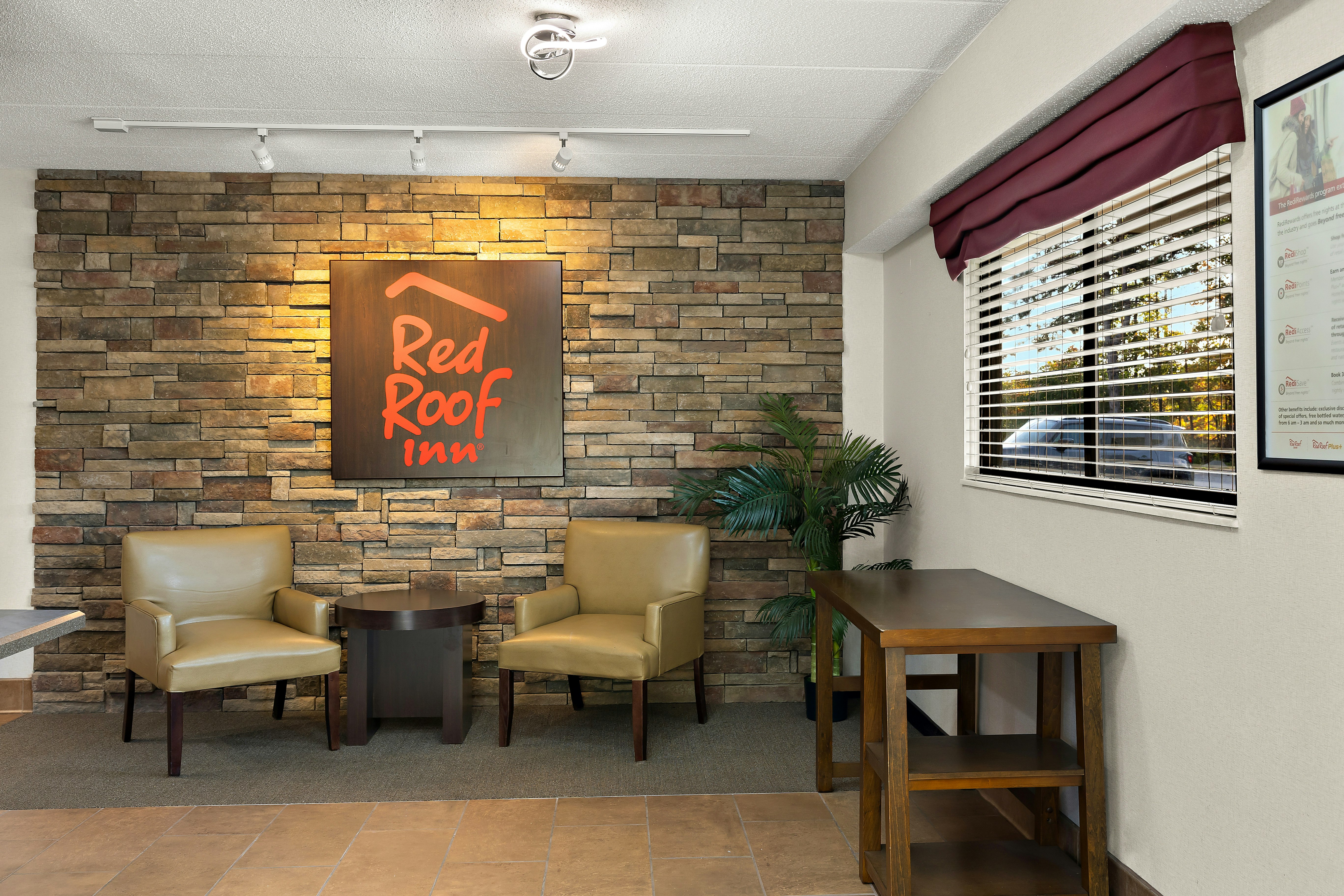 Red Roof Inn Cleveland - Westlake 25/35