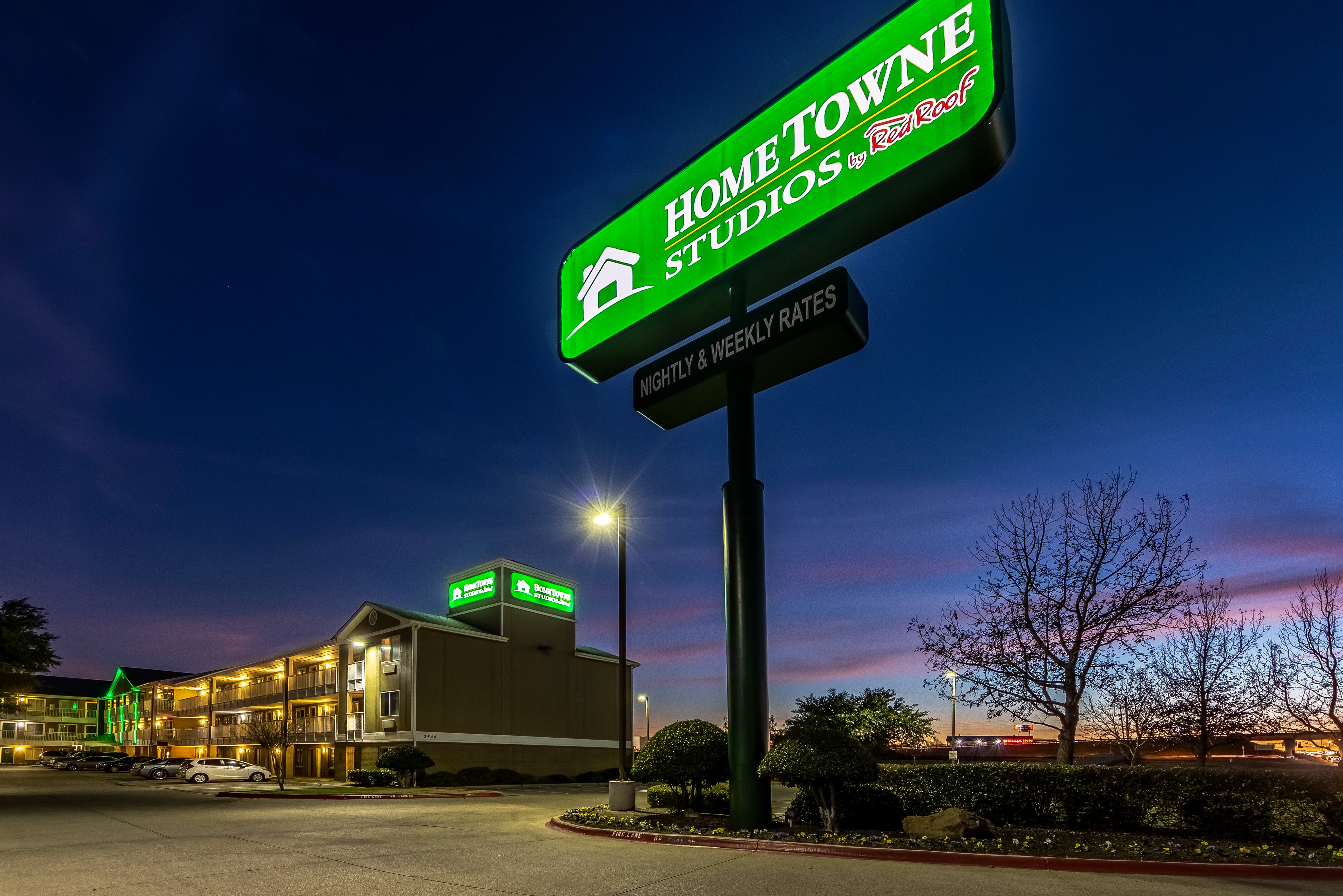HomeTowne Studios Dallas - Mesquite 1/14