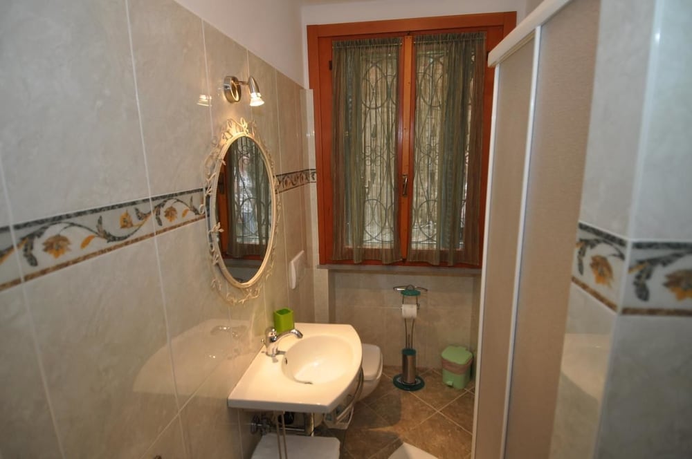 Sandra Villa Rooms 38/43