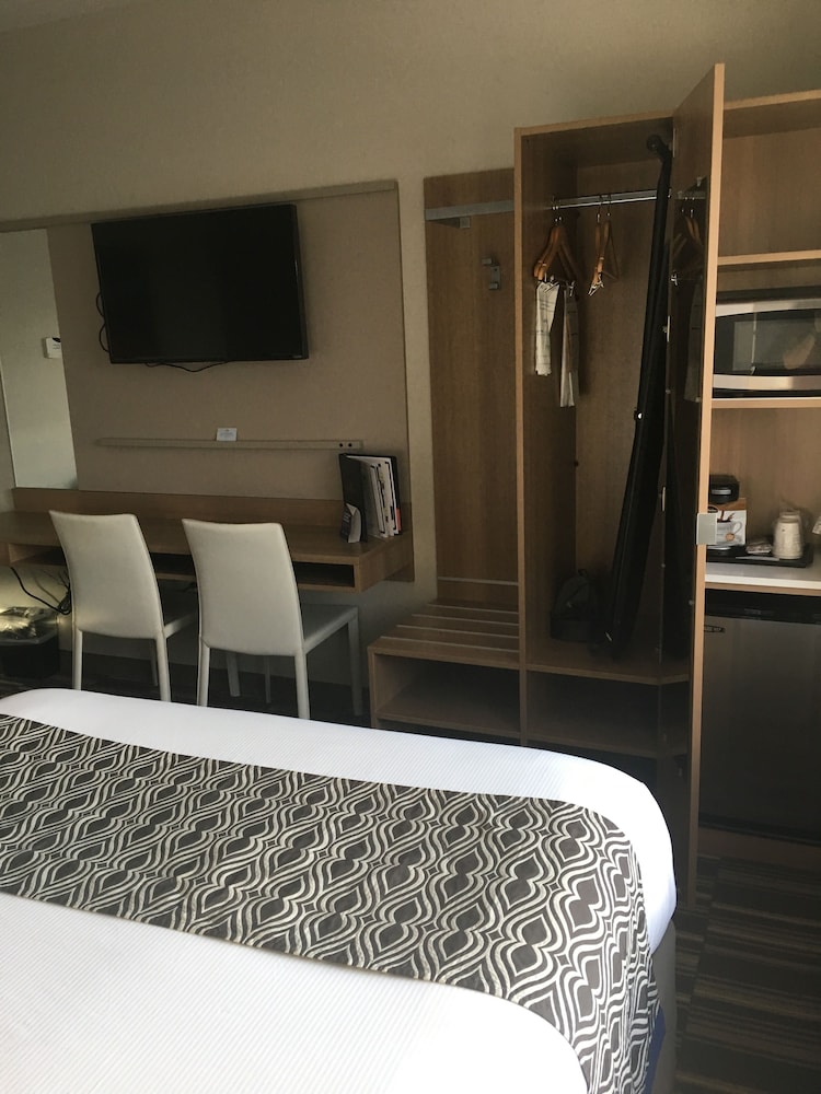Microtel Inn And Suites By Wyndham Moorhead Fargo Area 15/39