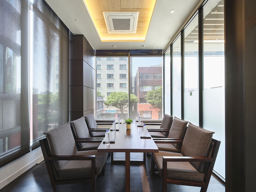 JEJU CENTRAL CITY HOTEL 35/50