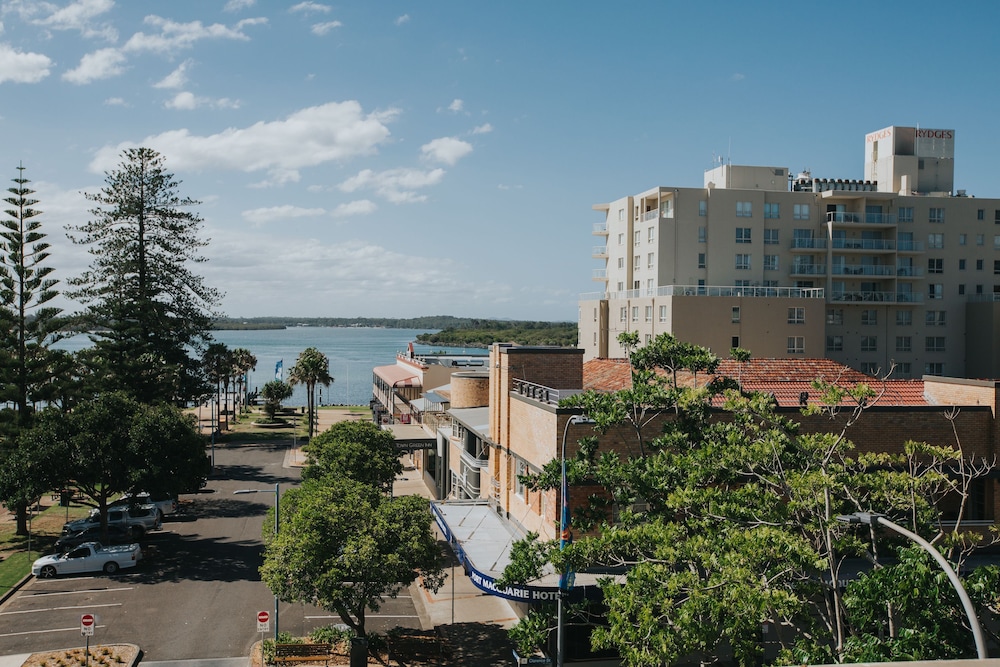 Port Macquarie Hotel 63/66