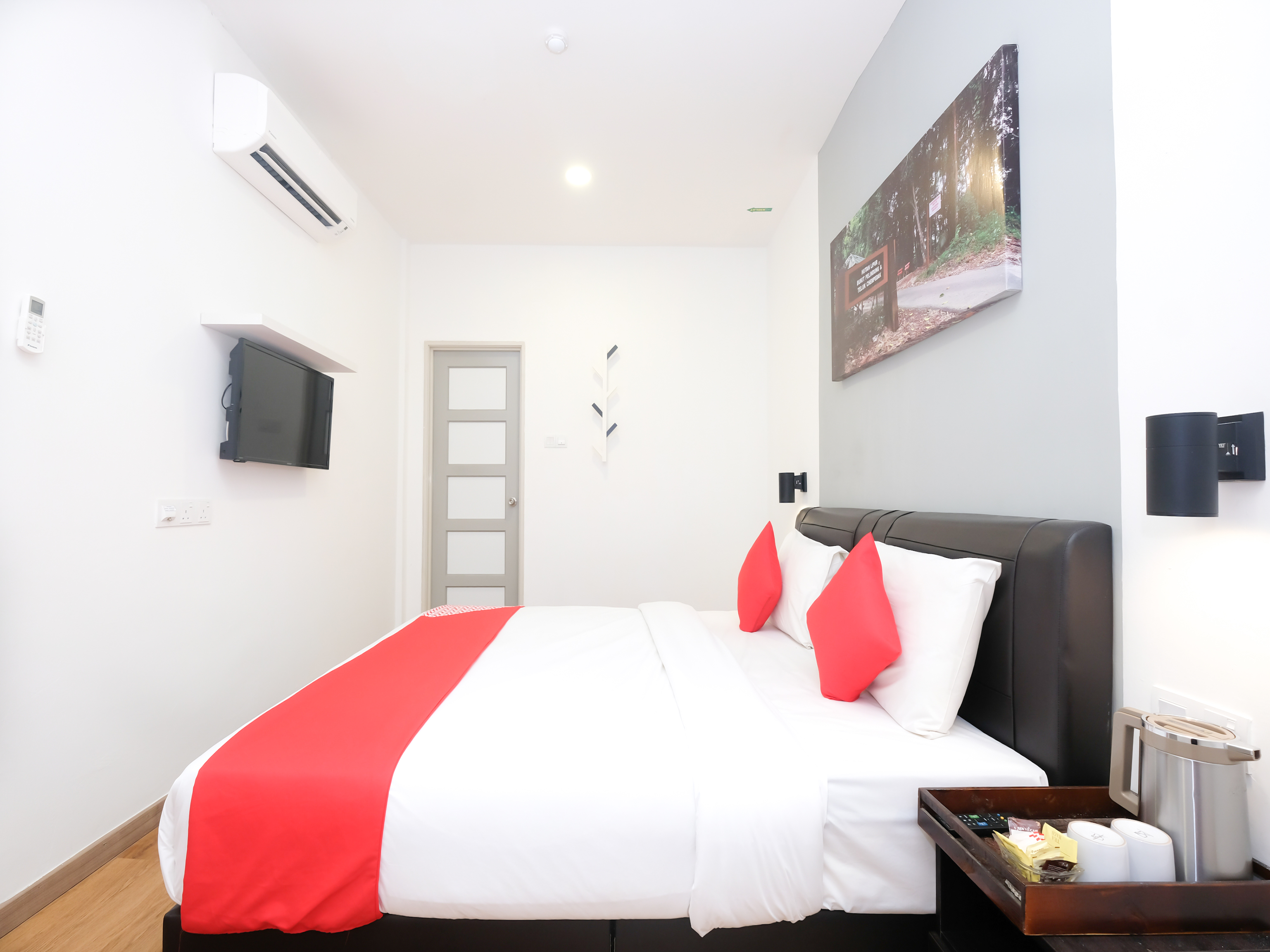 OYO 89492 Carlton Inn Bukit Ubi 18/37