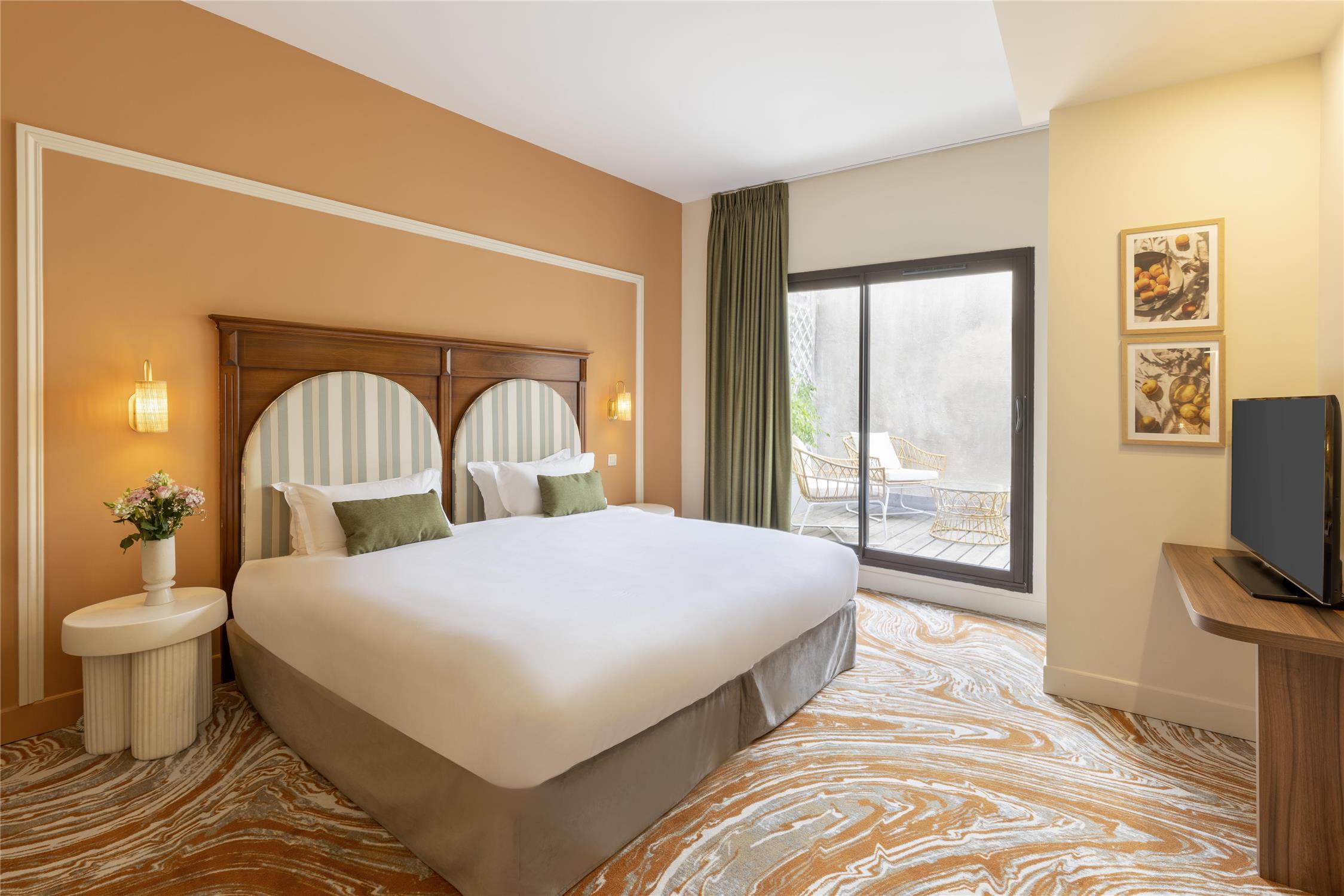 Grand Hotel D orange, Bw Signature Collection 8/24