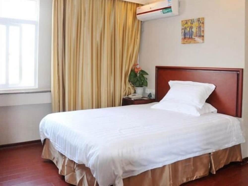 GreenTree Inn Xiamen University Business Hotel 5/11