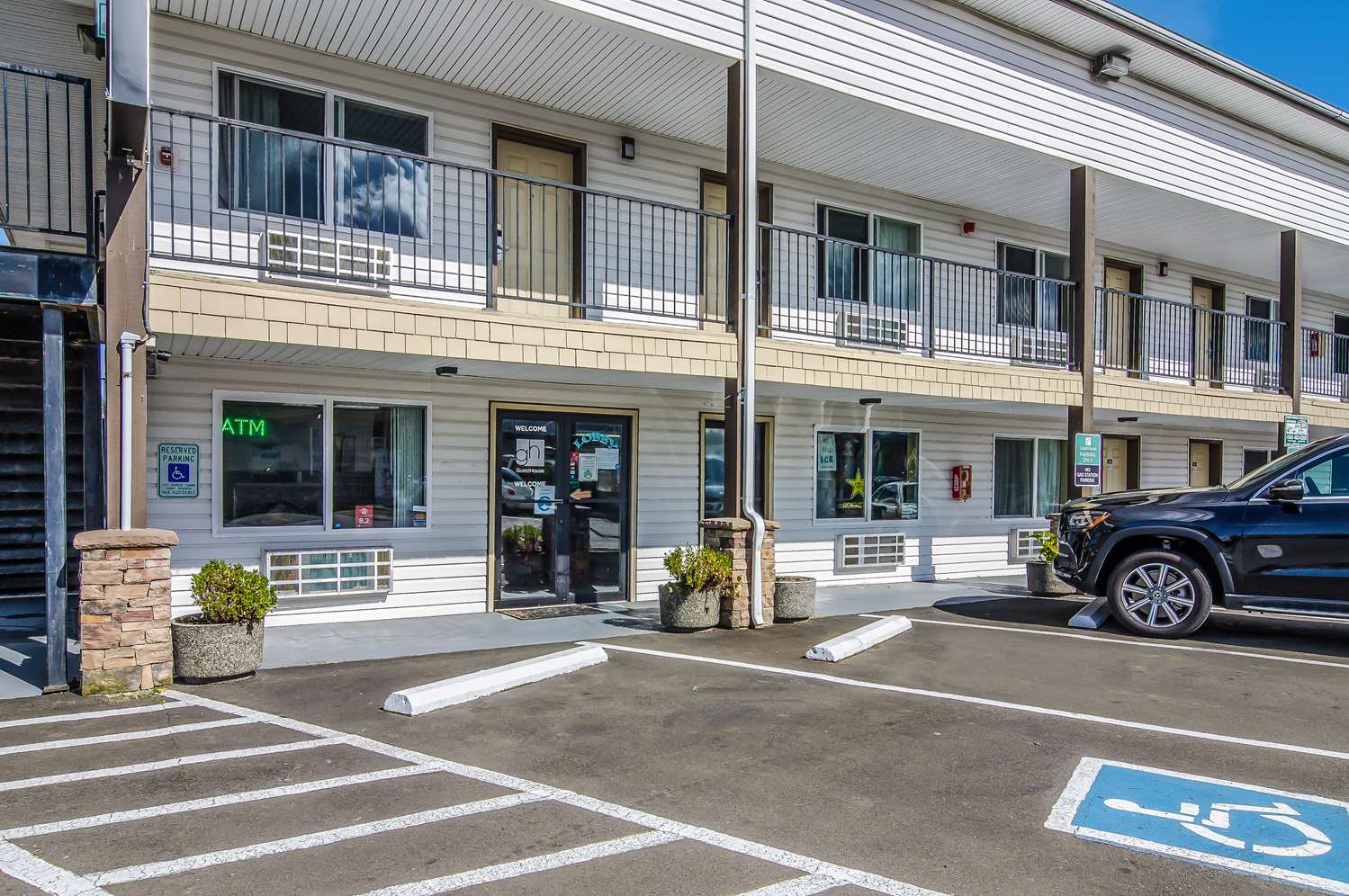 Guesthouse Inn & Suites Montesano 32/34