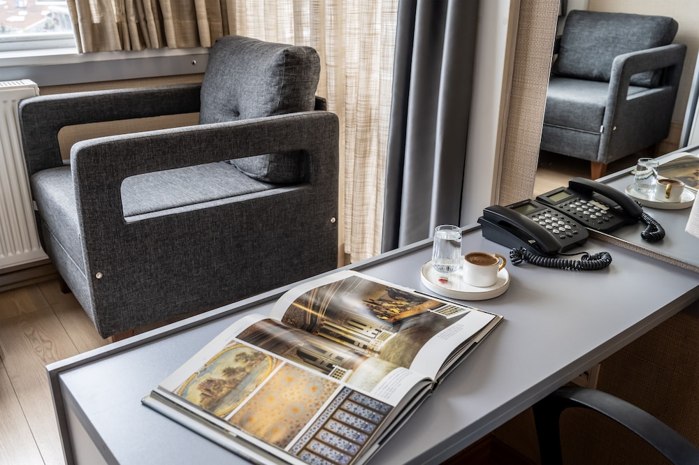 Gallery Residence And Boutique Hotel 30/72