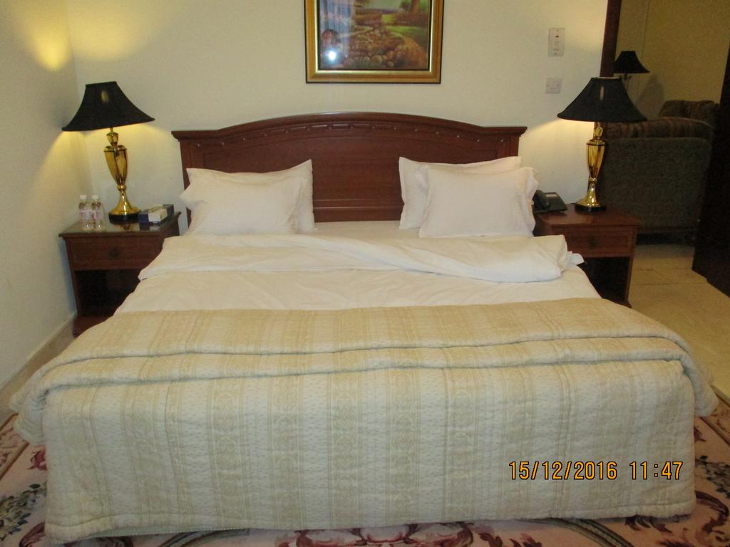 فندق إسهام(Issham Hotel) 8/20