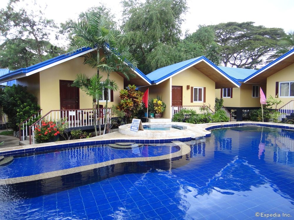 Blue Lagoon Inn Suites 2/25
