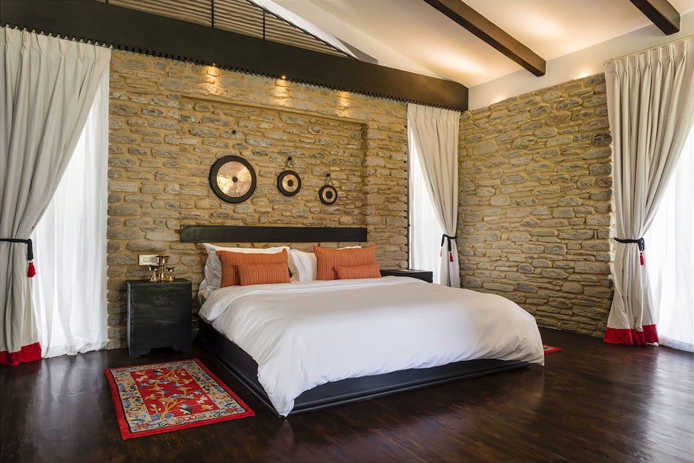 Grand, Pavilion, King Bed