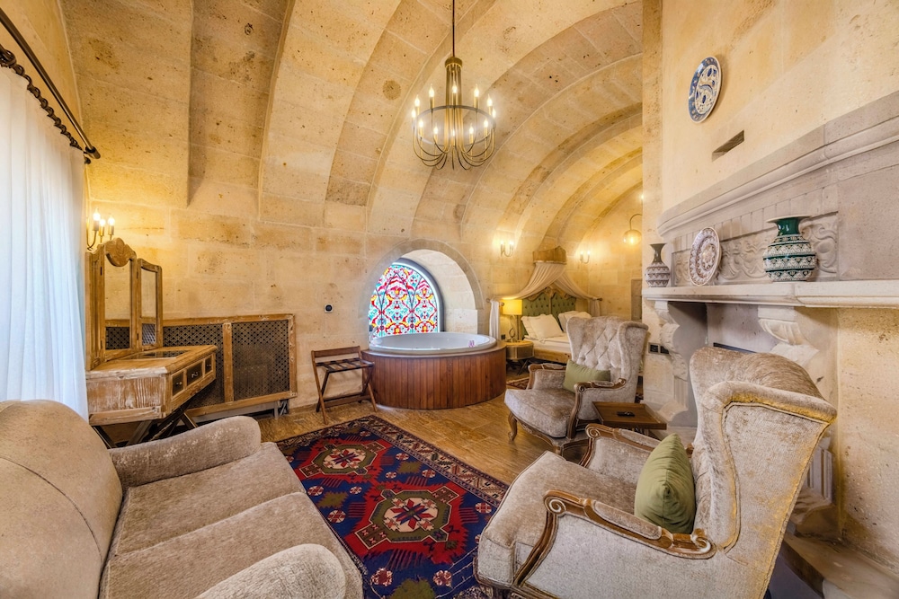 Pegas Cave Suites 30/48