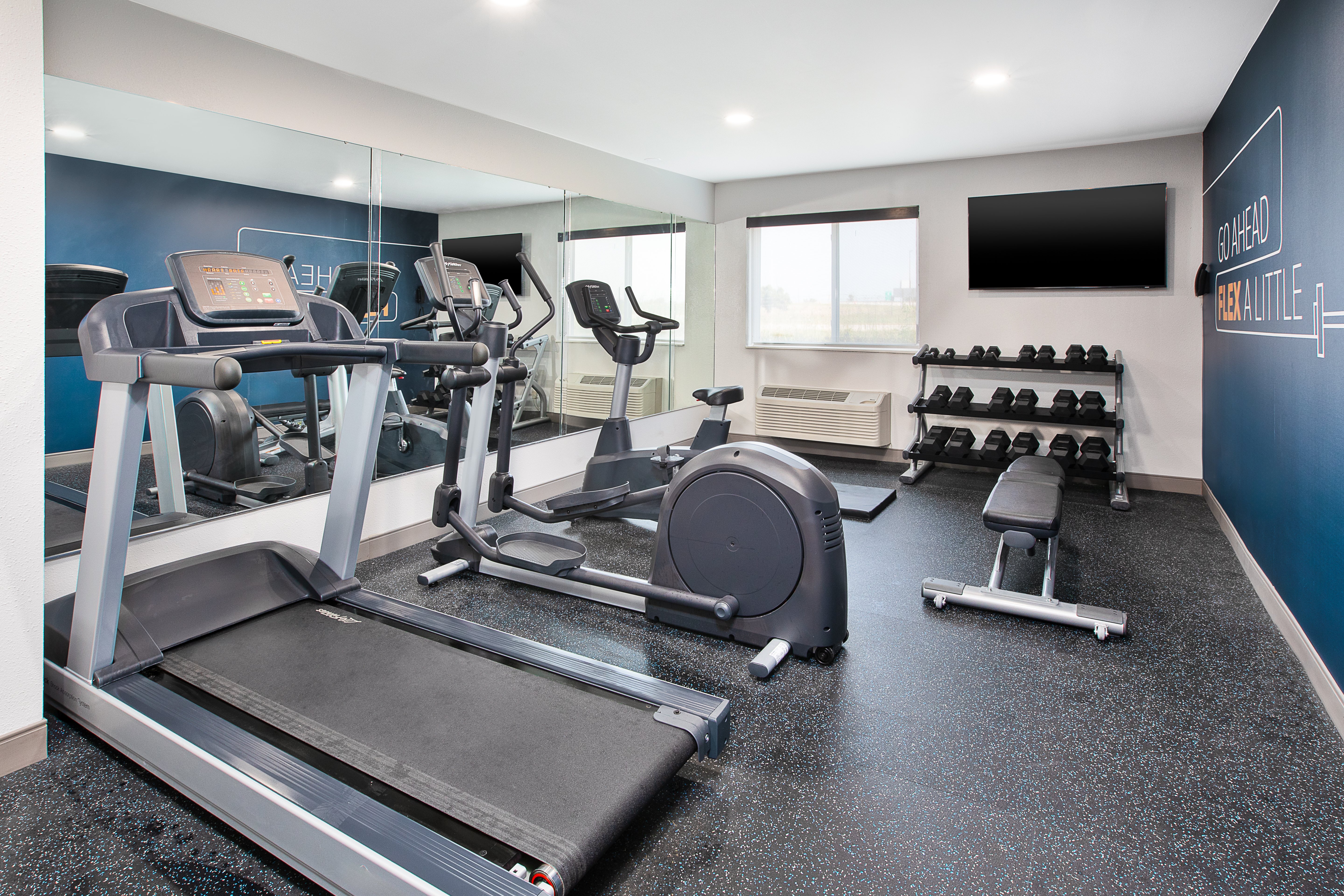 Holiday Inn Express Tuscola 40/56
