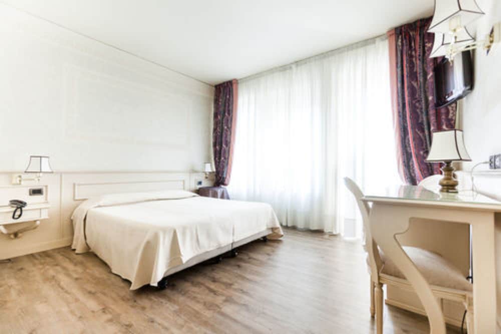 Hotel San Luca Verona 18/68