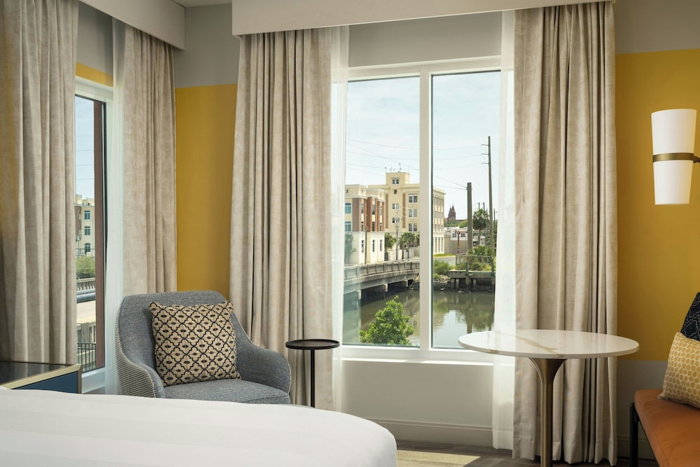 Hotel Amalga, St. Augustine, A Tribute Portfolio Hotel 11/43