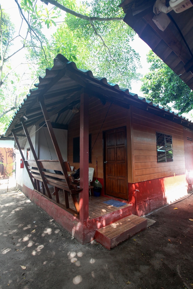 Family Song Bungalow 4/60