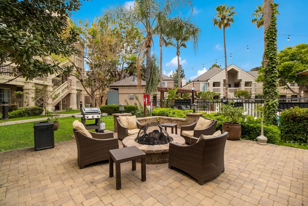 Sonesta ES Suites Torrance Redondo Beach 43/56