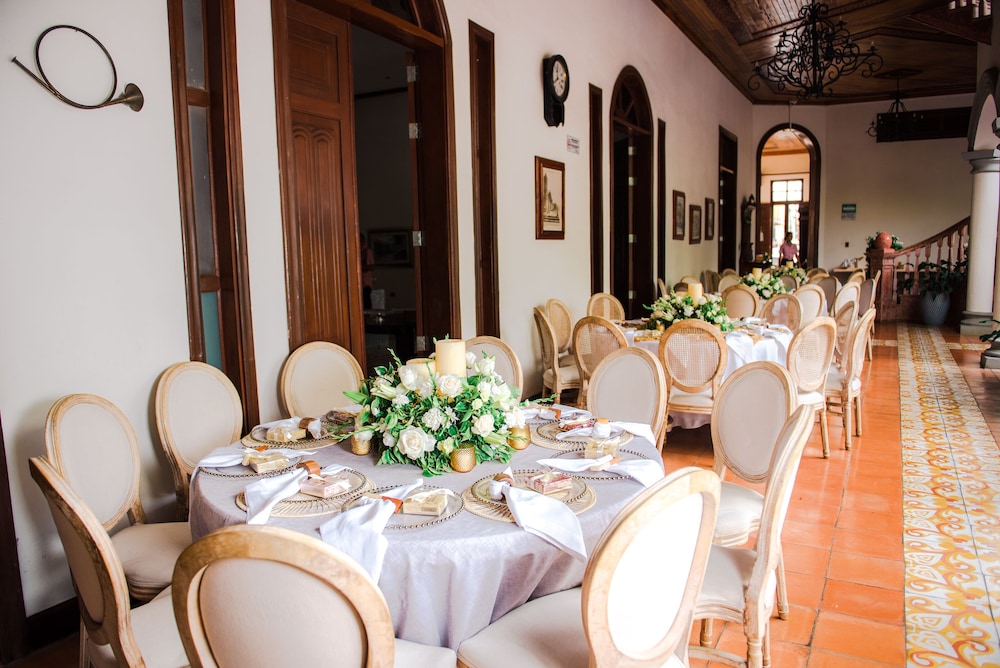 Real La Merced Hotel 66/70