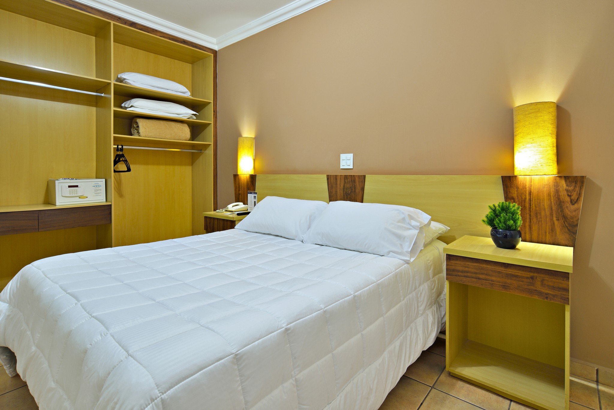 Plaza Inn Flat Araxa 17/32