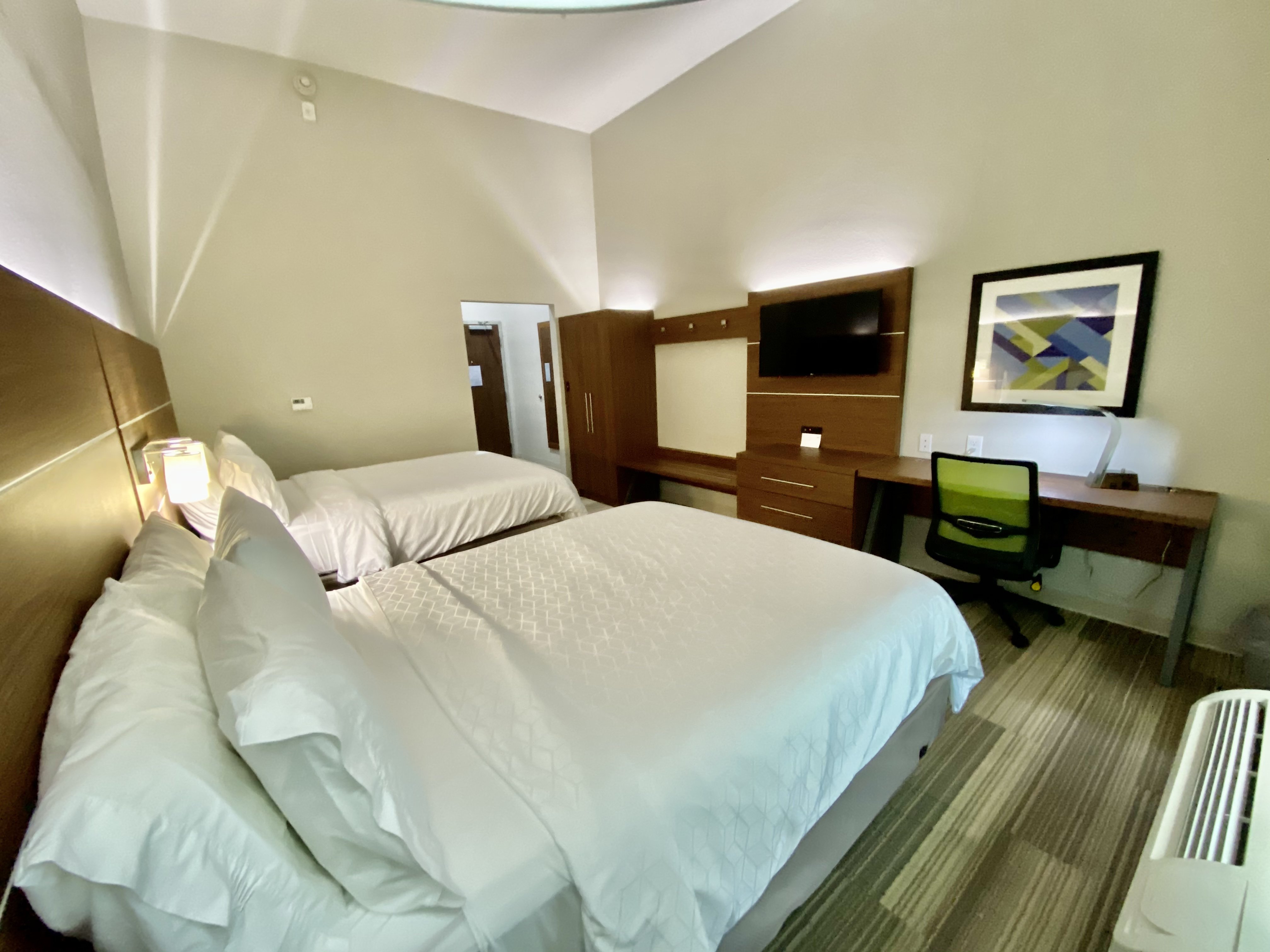 HOLIDAY INN EXPRESS PINEVILLE-ALEXANDRIA AREA 13/49