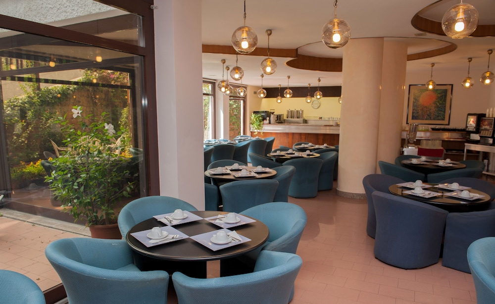 Hotel La Pergola 43/48