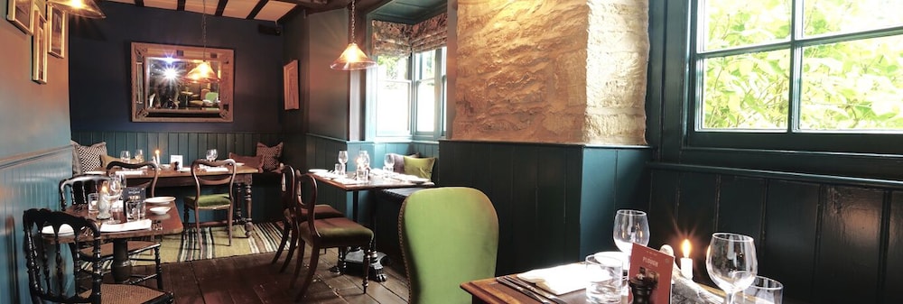 The Bull Hotel 38/47