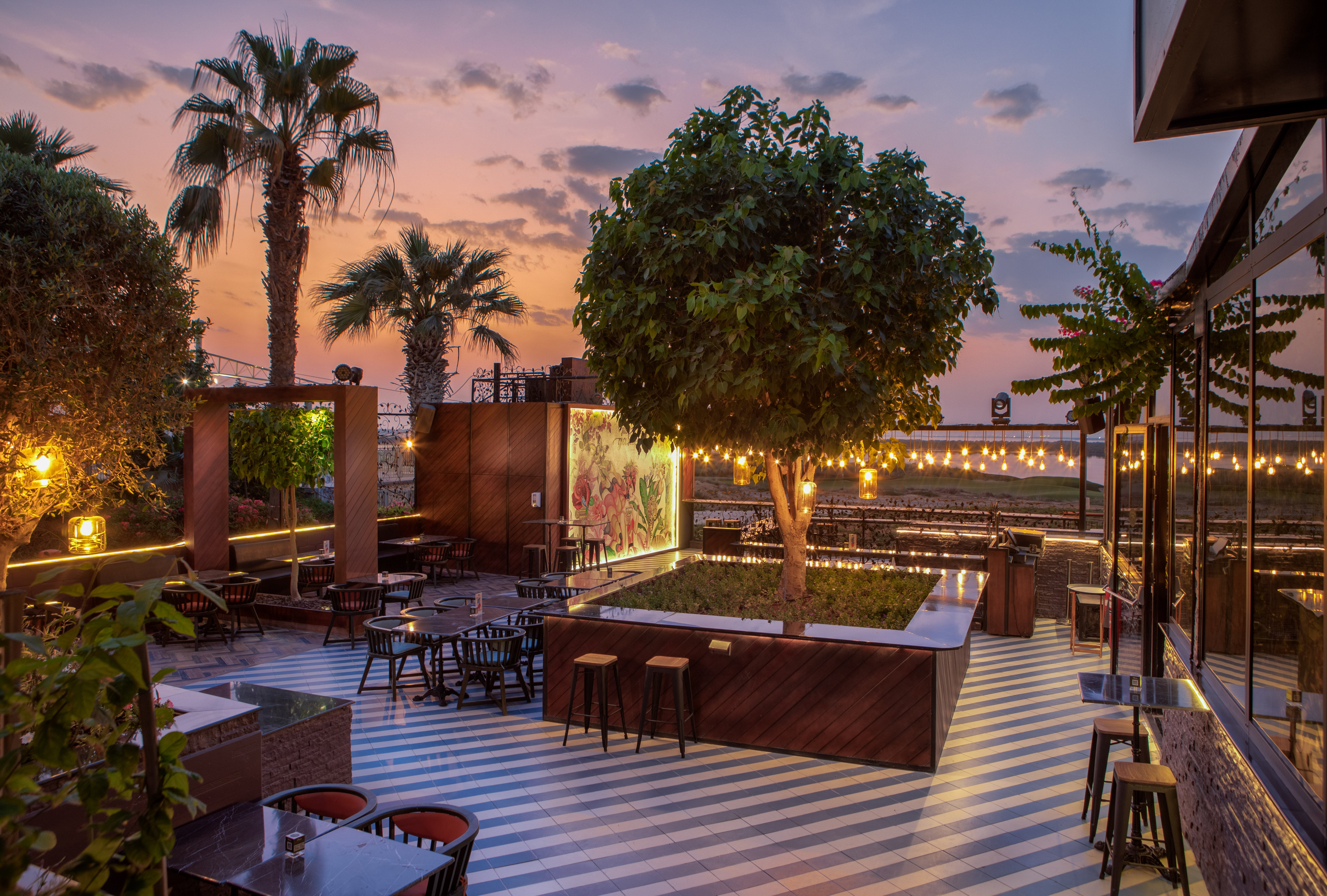 Yas Plaza Mangroves by IHG 85/87