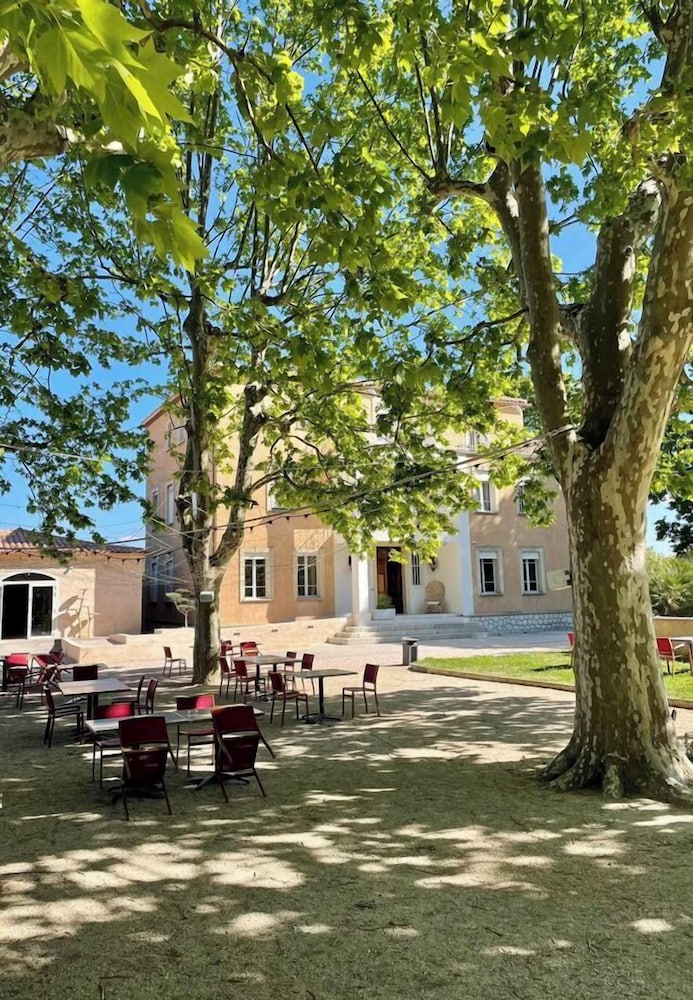 DOMAINE DE LA NERTHE- HOTEL PROVENCE MEDITERRANEE 39/50