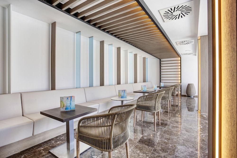 Grupotel Farrutx 37/58