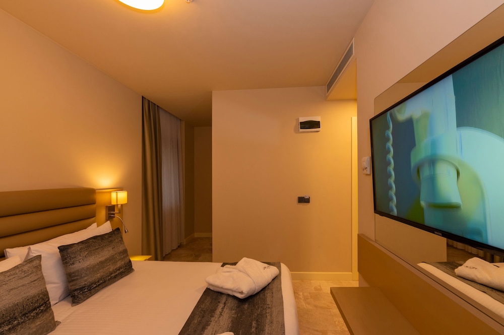 Ramada by Wyndham Istanbul Pera 26/50