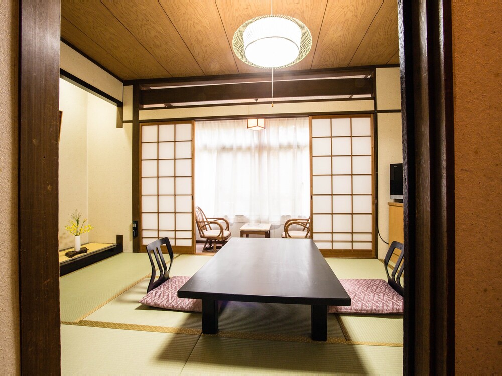Gyokusenkaku 17/17