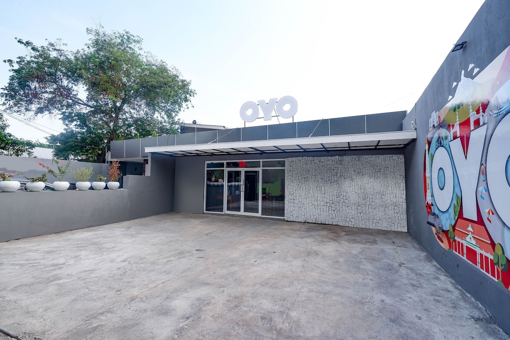 OYO 2055 Perdana Kasih 48/50