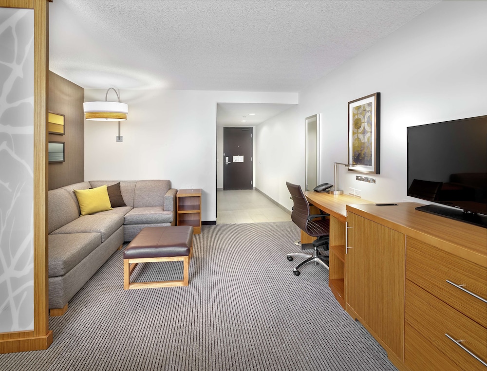 DoubleTree by Hilton Edmonton Downtown 32/50
