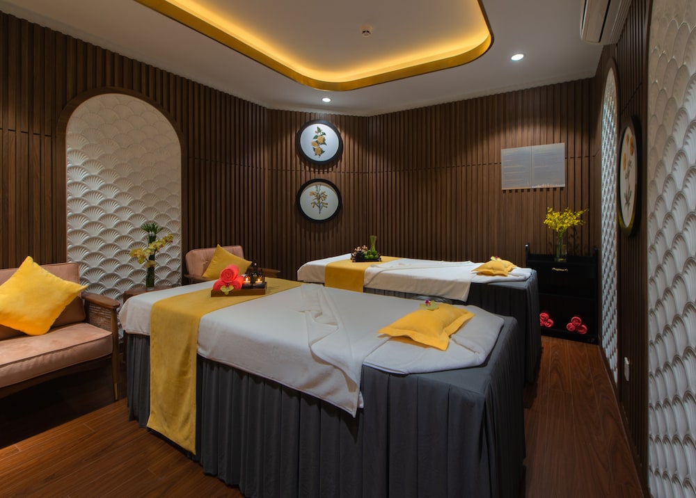 GRAND TOURANE NHA TRANG HOTEL 18/50