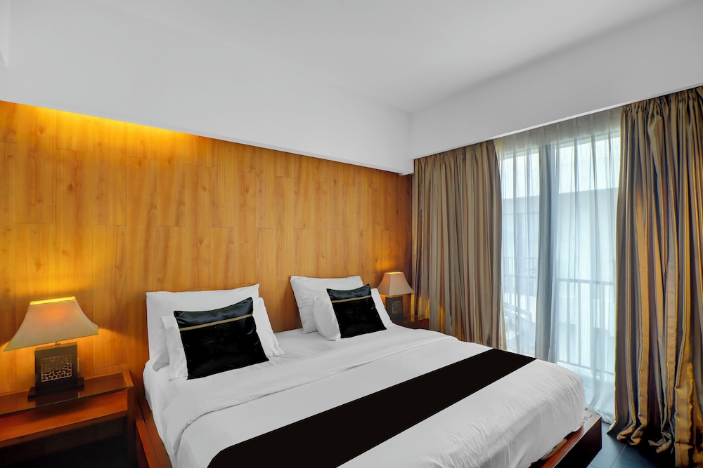 DELUXE, SUITE
