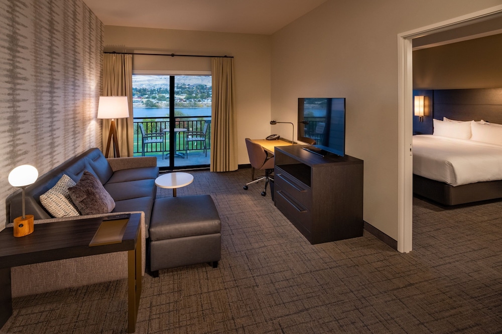Residence Inn by Marriott Wenatchee 25/50