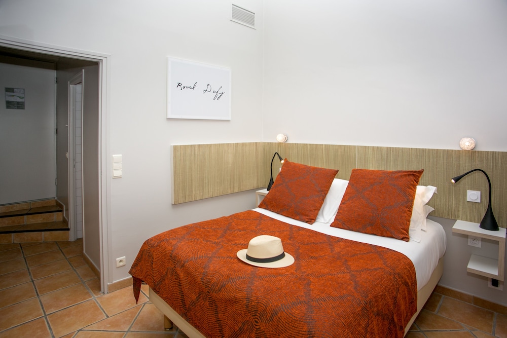Le Relais Des Trois Mas 10/44