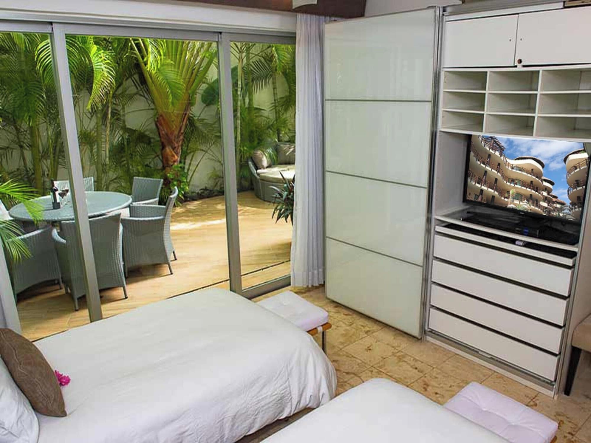 2 BEDROOMS, LUXURY, APARTMENT