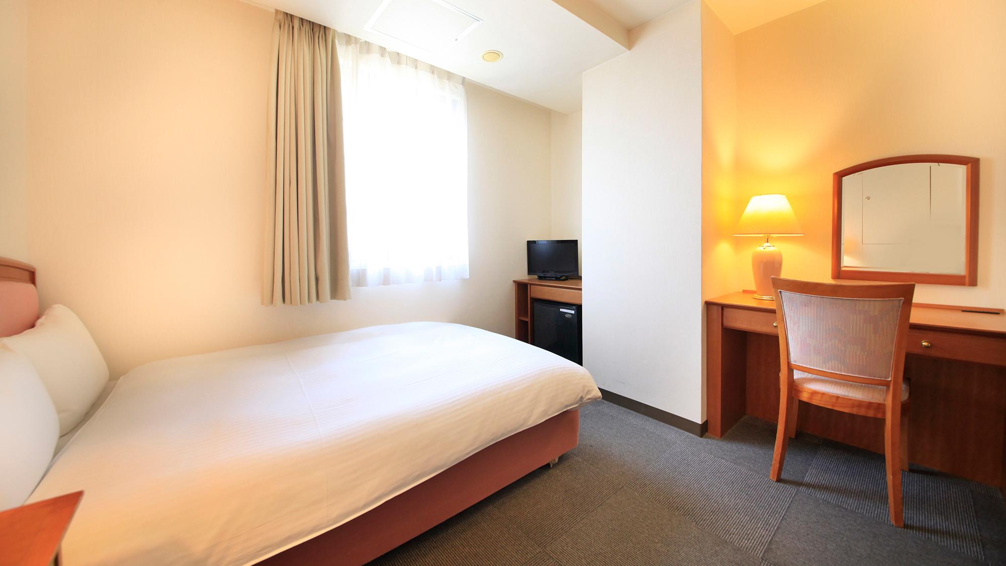 Semi Room, Standard, Double Bed, Smoking