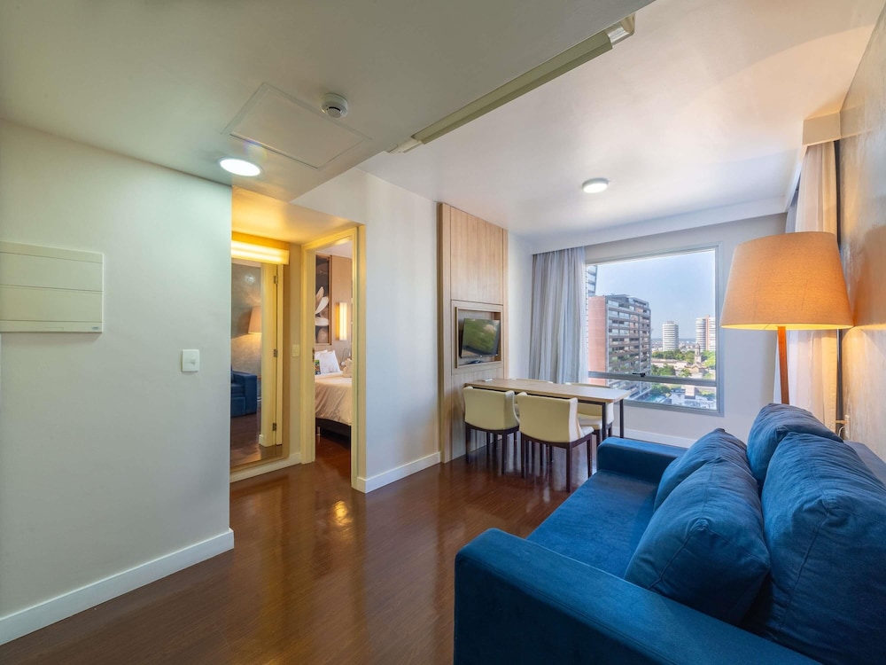 Mercure Manaus Hotel 48/72