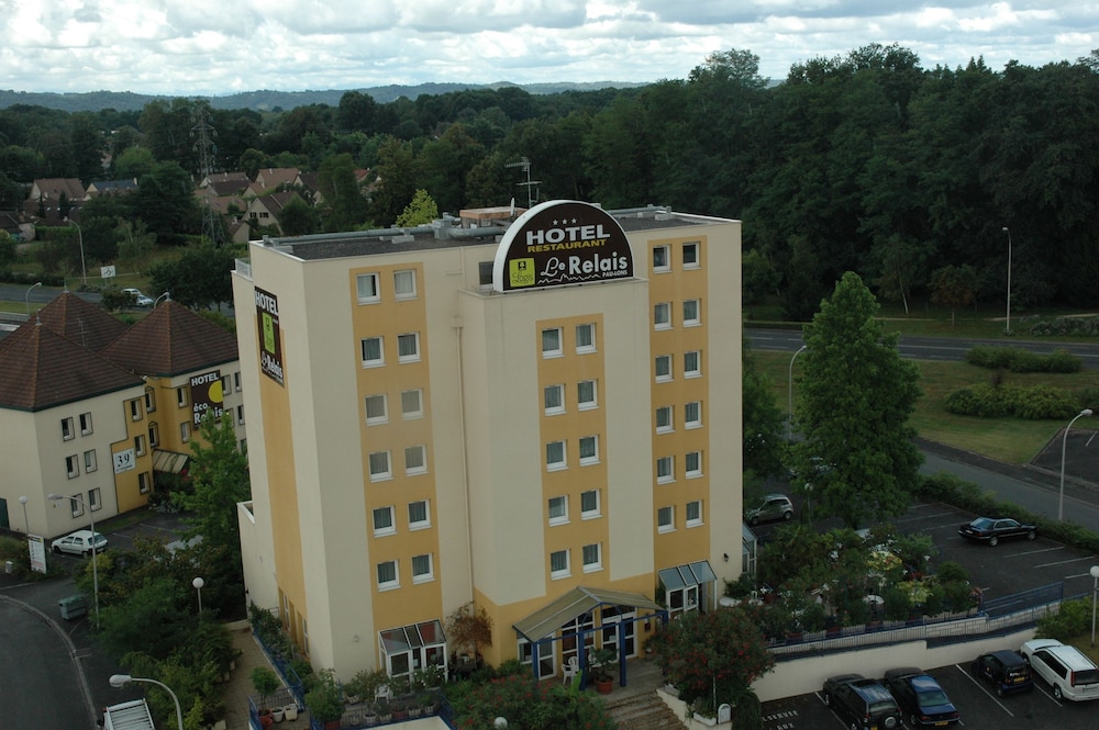 Hotel Le Relais Pau Lons 1/53