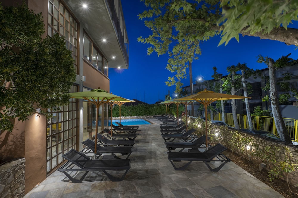 Alkyon Hotel 43/54
