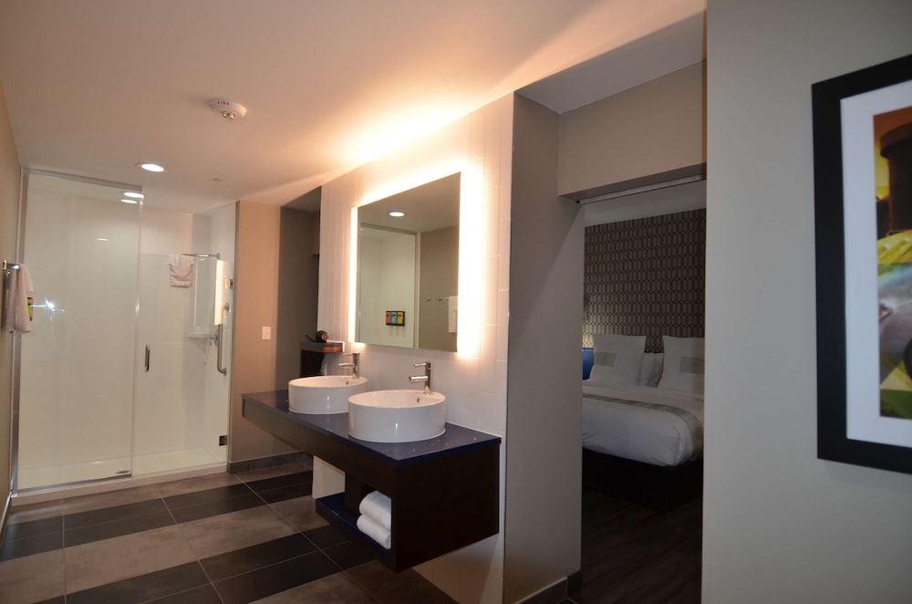 Glo Best Western Enid Ok Downtown Convention Cente 12/40