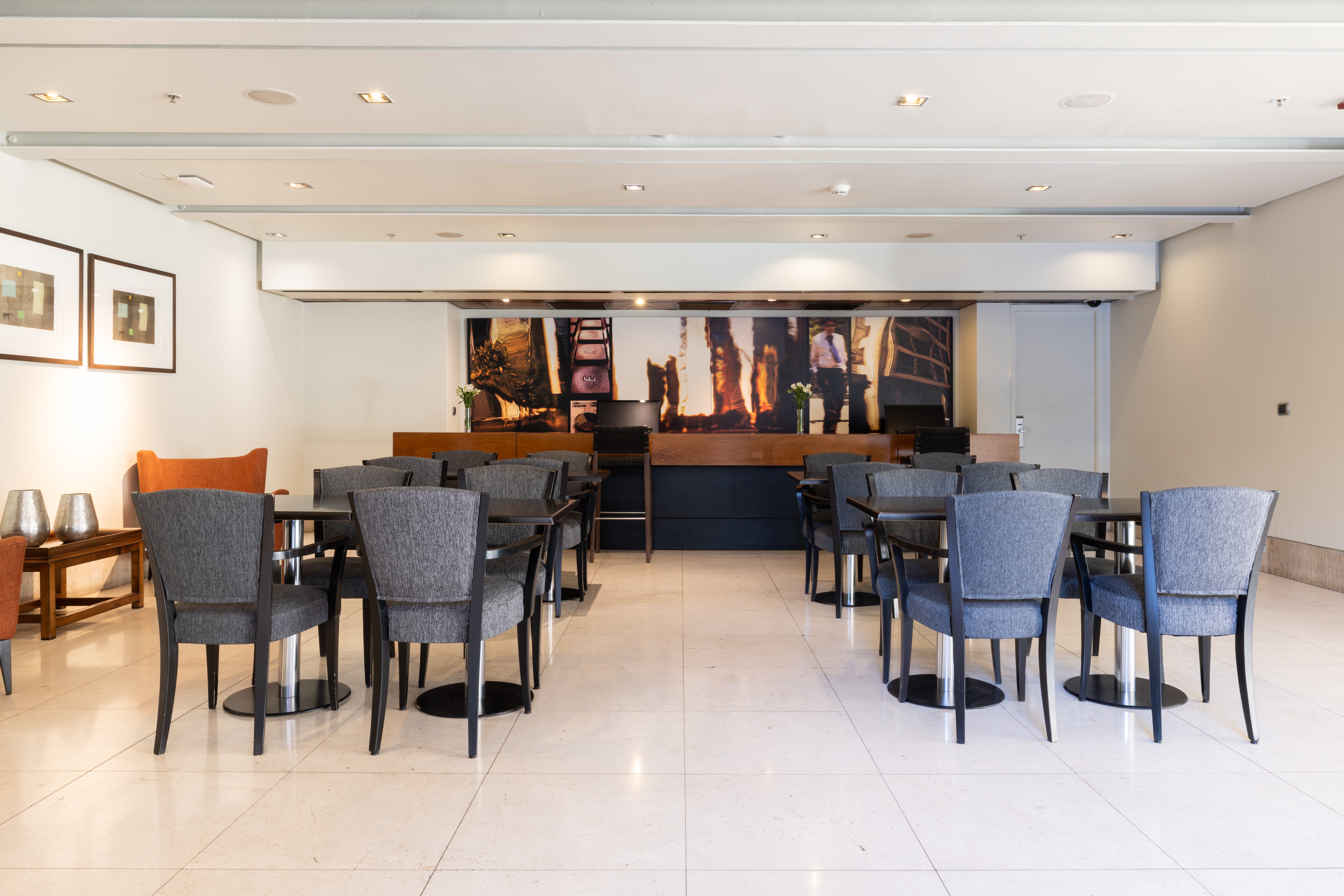 Holiday Inn Express Santiago Las Condes Former Holiday Inn Express Santiago el Golf 59/75