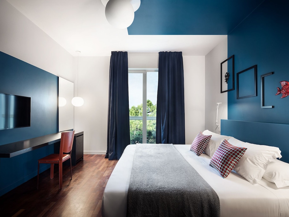 Regina, Classic, Villa, Double Bed