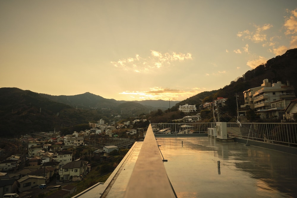 Open-Air Hot Spring Ryokan -Suikoen- [VR] 44/46